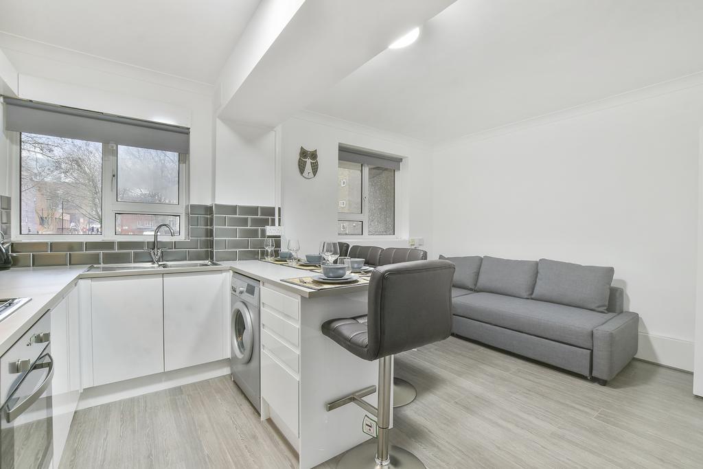 Sachin'S 2 Bedrooms Apartment Лондон Екстериор снимка